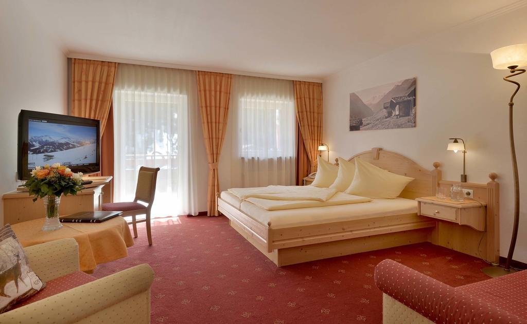 Hotel Glockenstuhl جيرلوس الغرفة الصورة